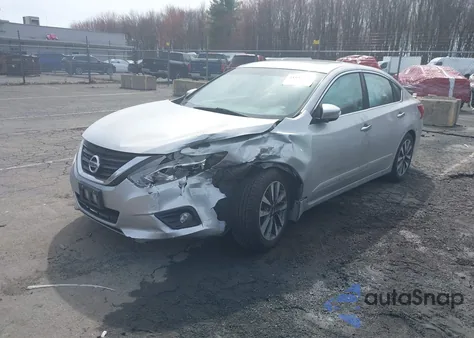 2017 Nissan Altima 2.5 Sv z USA, uszkodzony, nr VIN 1N4AL3AP3HC250163